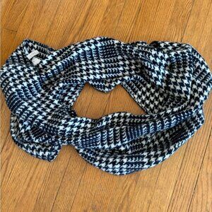 LOFT houndstooth infinity scarf NWT
